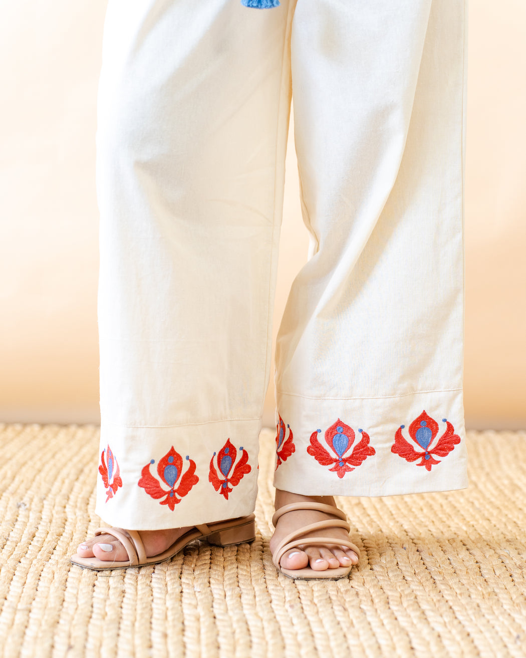 Esperanza Embroidered Drawstring Pants- Oatmeal