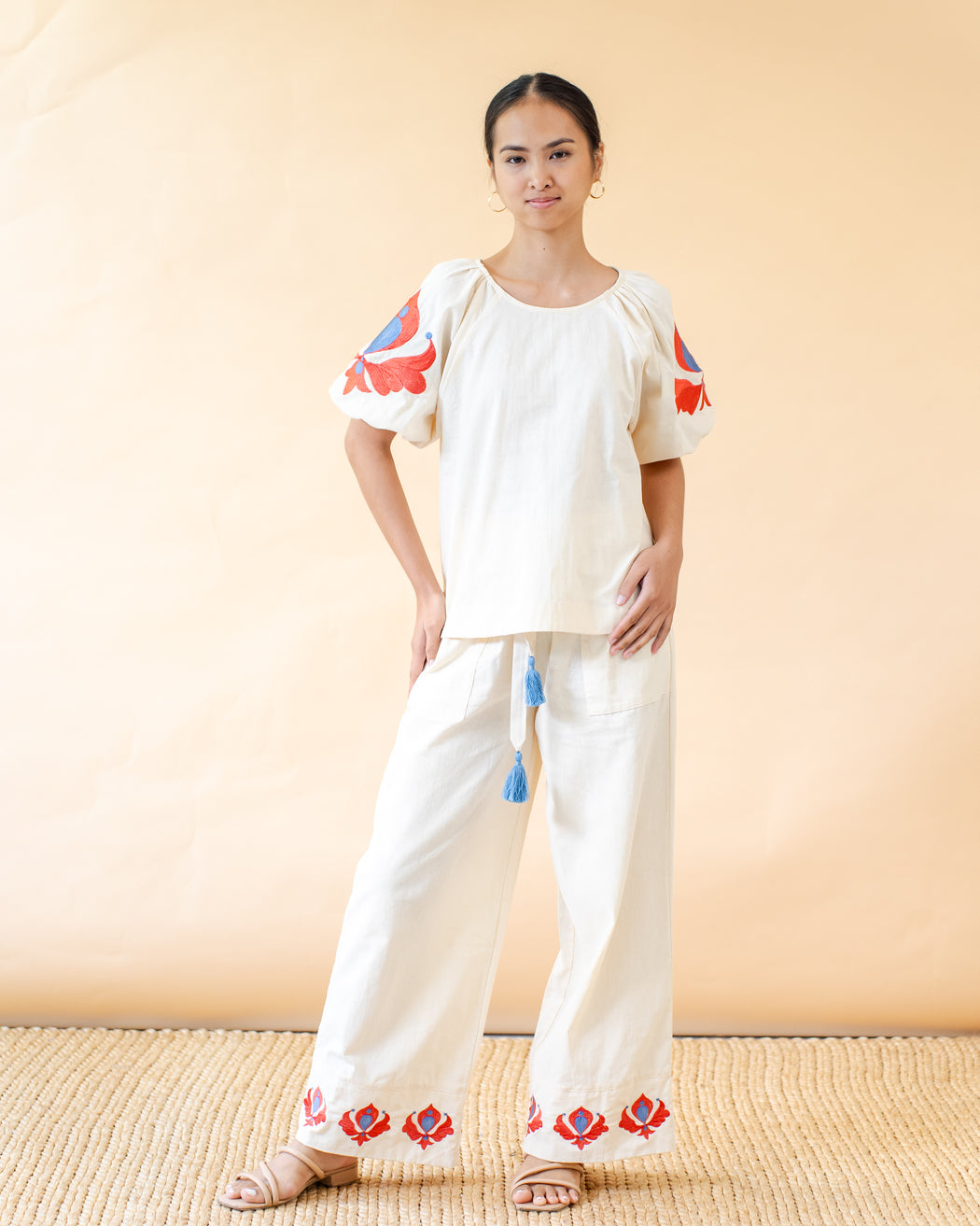 Esperanza Embroidered Drawstring Pants- Oatmeal