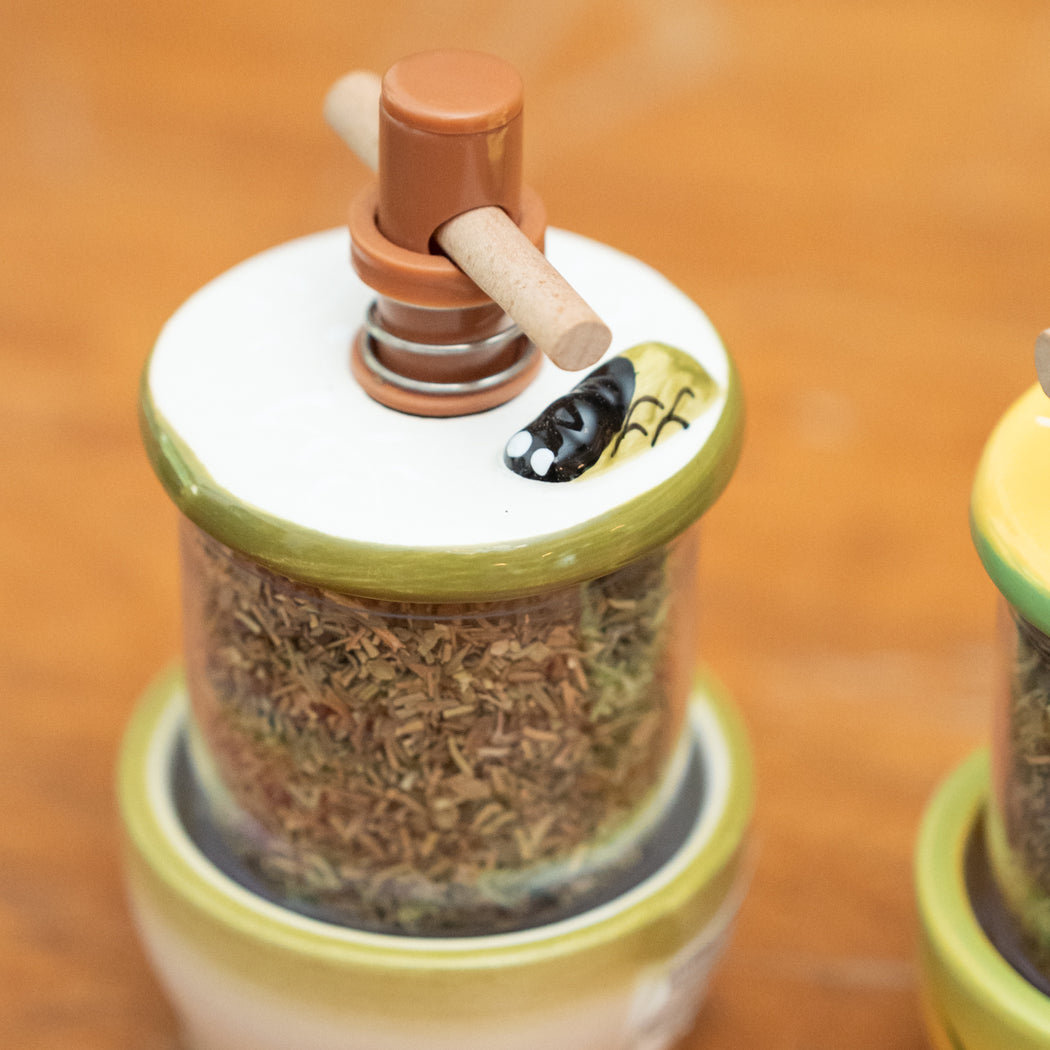 Manon Herbs de Provence Mill - Olives and Bug