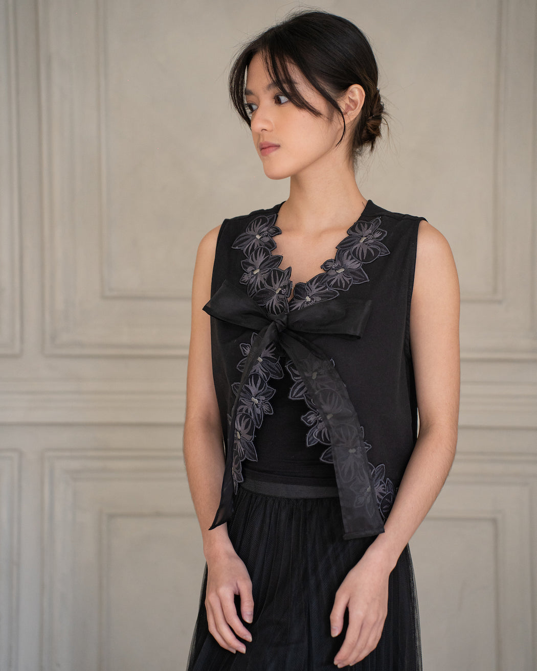 Mikaela Embroidered Reversible Vest- Black