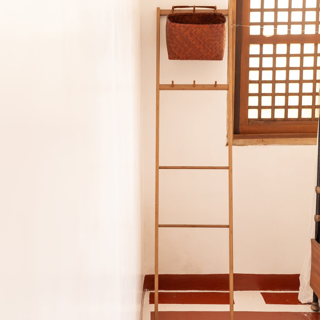 Amalia Bamboo Towel Holder with Woven Basket