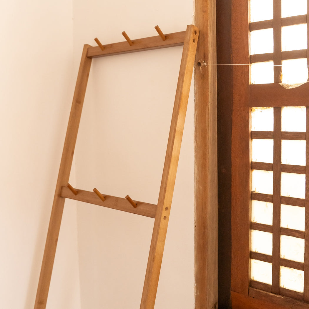 Amalia Bamboo Towel Holder with Woven Basket