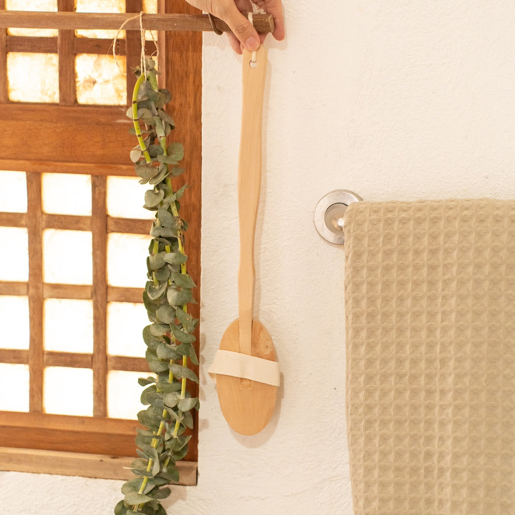 Greta Body Bath Brush – Detachable Handle | Lotus Wood