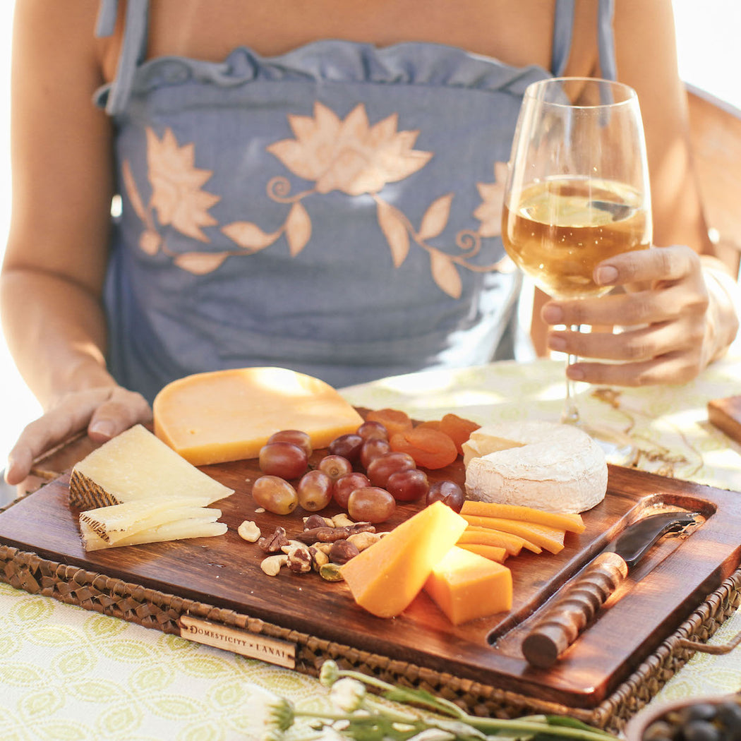 Lila Cheese Board with Wooden Cheese Knife (Domesticity x Lanai)