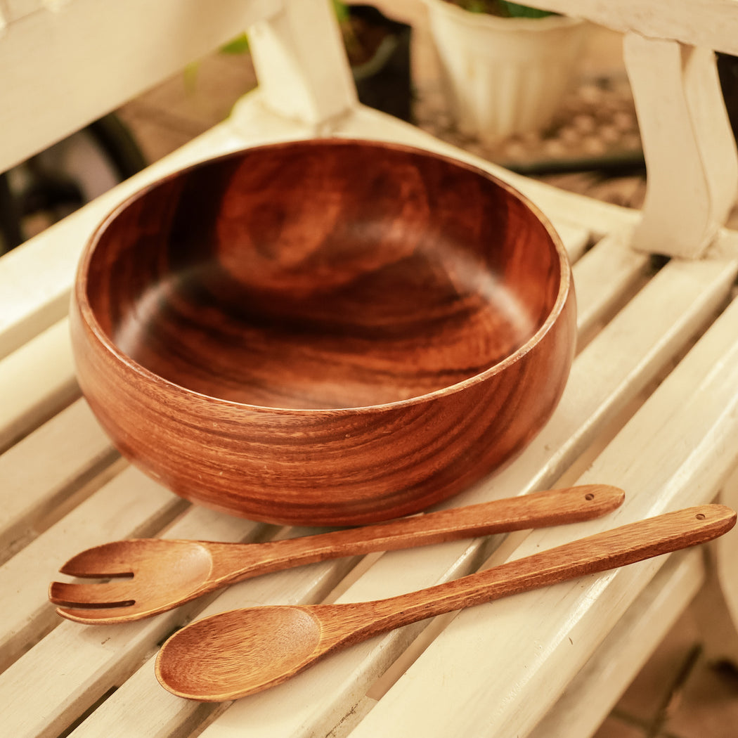 Our wooden salad bowl is not only ideal for serving salads but pastas, chips or sliced fruits.  Makes a stunning presentation for everyday meals or more formal occasions. Handcrafted from acacia wood in the Philippines. Available online.