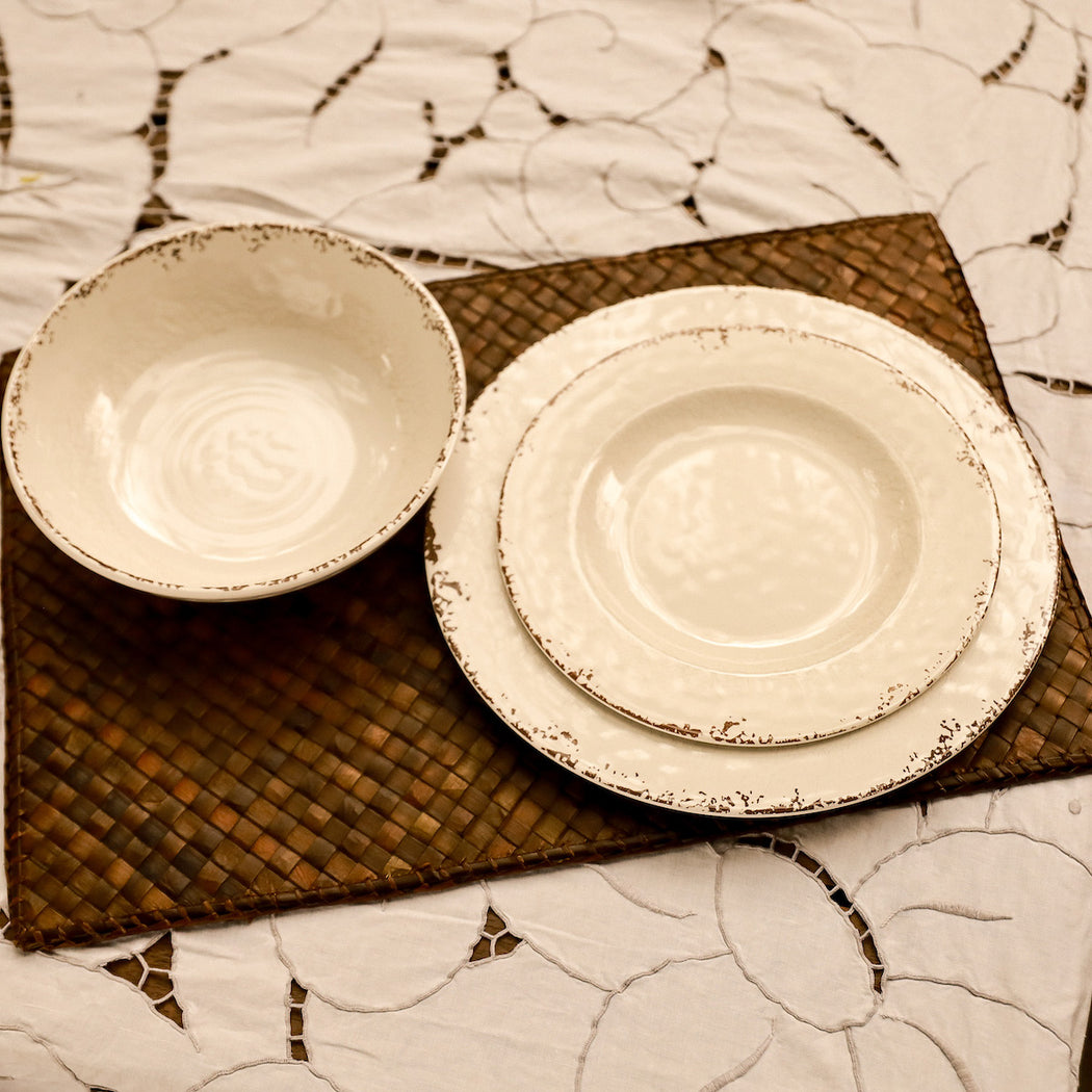Enjoy your dining experience with our outdoor tabletop accessories. Adds texture and color to your table while entertaining guests or just having a quiet meal at home. Available in the Philippines and online through Domesticity.