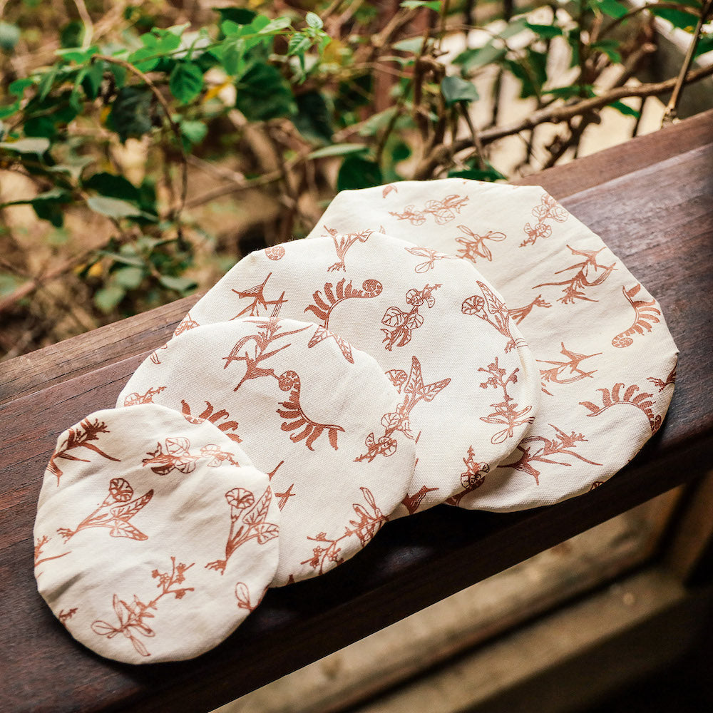 Match these farmhouse-chic mitts with your linen apron to complete the look! Not just stylish but completely functional, these oven mitts are thick and sturdy enough to handle the hottest of pans with a lengthy design to keep your wrists protected from oven burns. Donned with the intricately embroidered adlai plant in the corner to add some country charm. Lovingly made in the Philippines. Baking essentials available online through Domesticity.