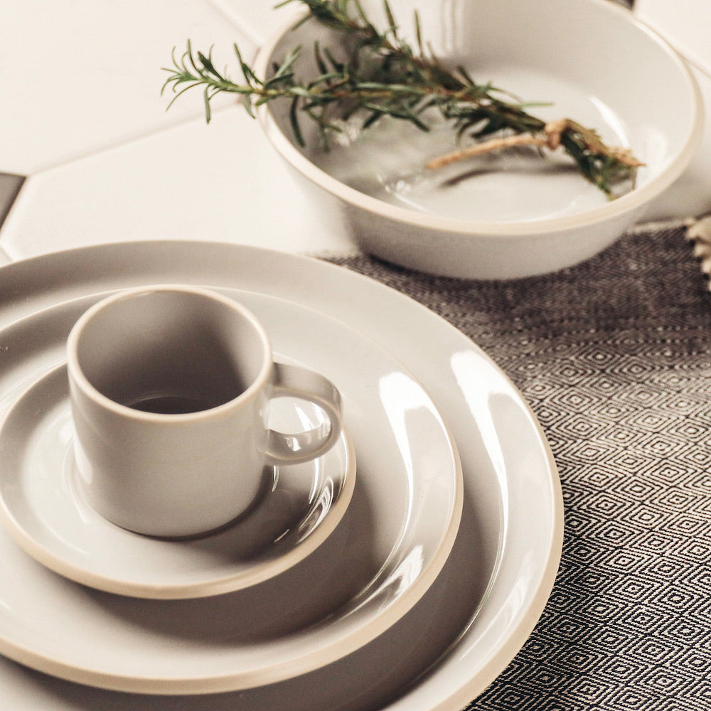 Wilshire Light Grey Glazed 5-piece Dinnerware Set